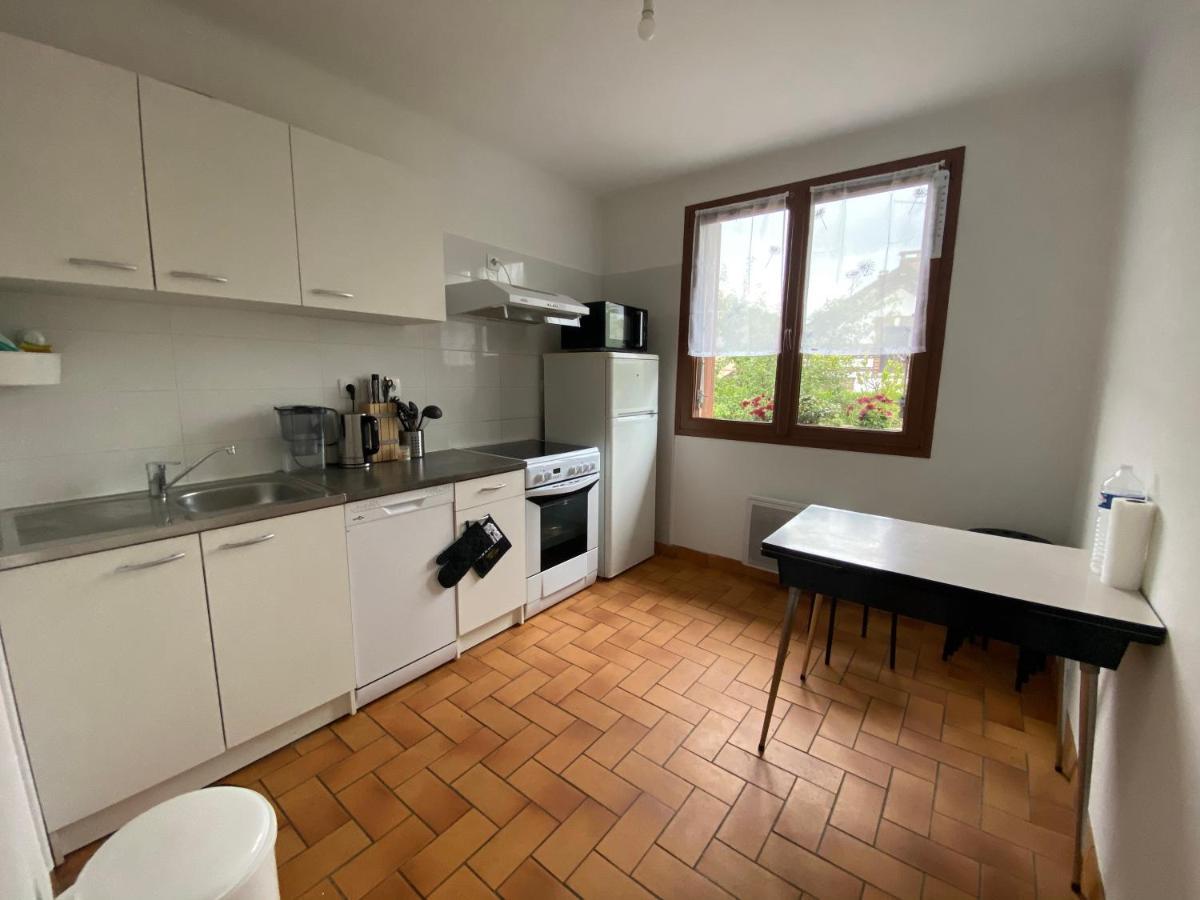 Maison Chaleureuse Avec Un Grand Jardin La Bonneville Exteriör bild